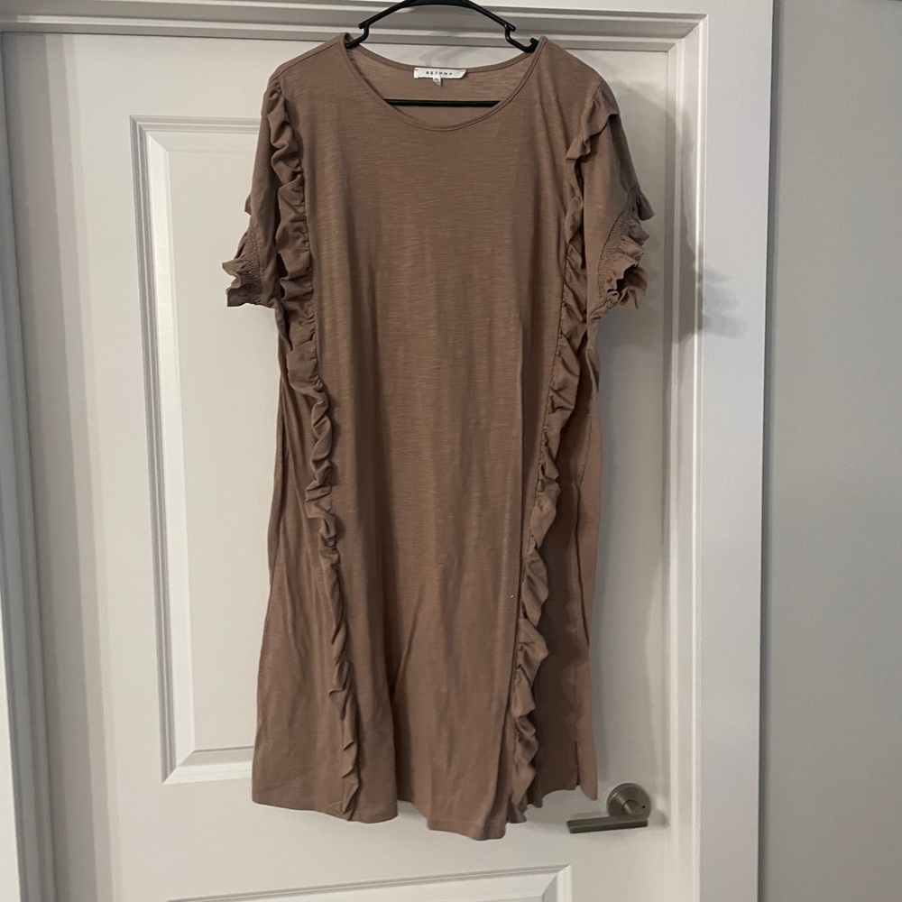 t-shirt dress